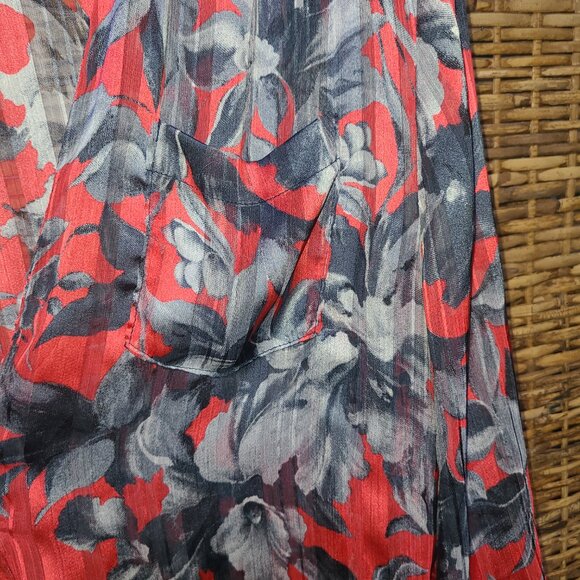 Nikkies Threads Red Gray Floral Sheer Blouse Size L Button & Arm Accent Pocket - Picture 4 of 6
